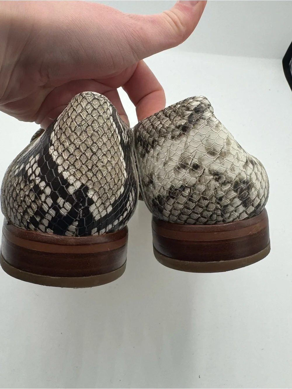 Franco Sarto Portia Snakeskin Embossed Leather Loafer‎ Flats Women's Size 9